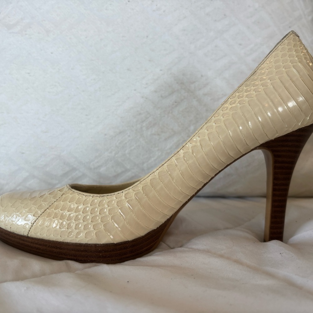 Ralph Lauren Cream Textured Heels
